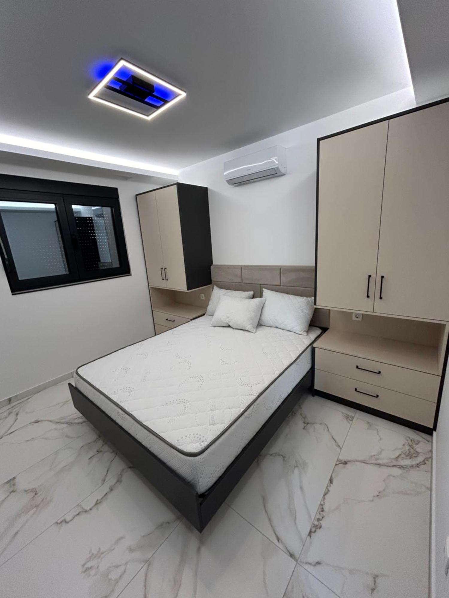 Merlin Prestige Apartments บุดวา ภายนอก รูปภาพ